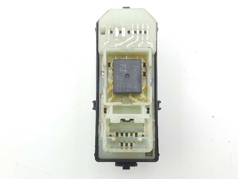 Recambio de mando elevalunas trasero izquierdo para lexus is200 (ds2/is2) 220d referencia OEM IAM 8403053020 515287TS5302 