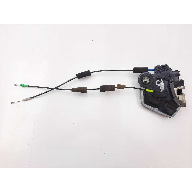 Recambio de cerradura puerta trasera izquierda para lexus is200 (ds2/is2) 220d referencia OEM IAM   