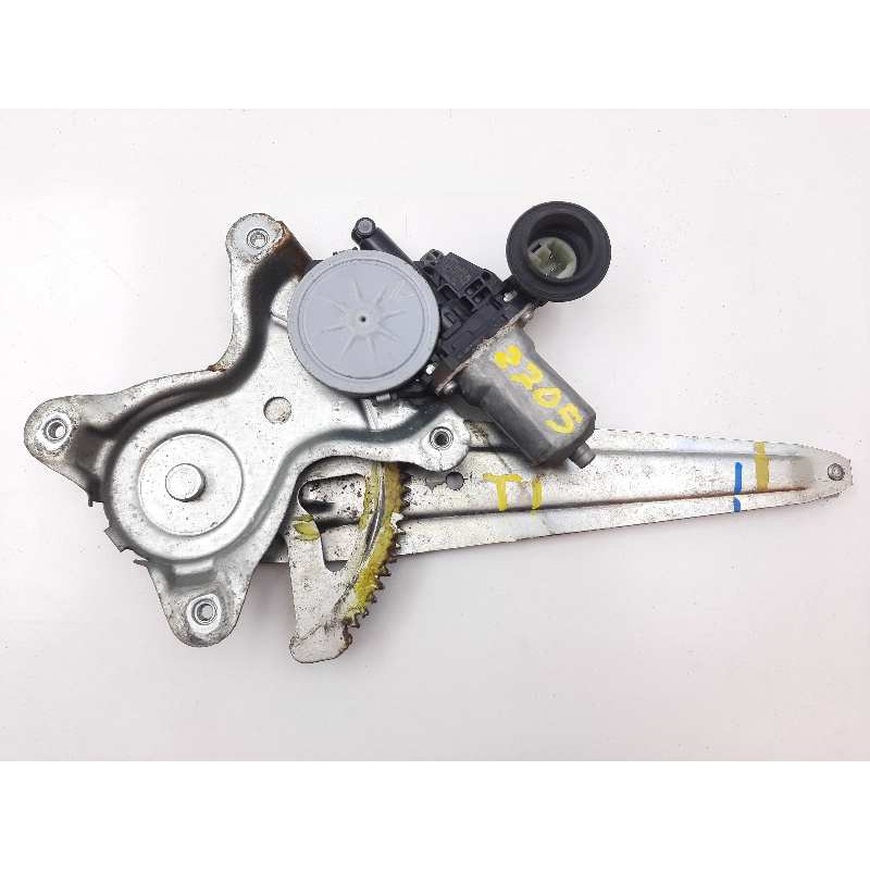 Recambio de elevalunas trasero izquierdo para lexus is200 (ds2/is2) 220d referencia OEM IAM 8571058010 0620401760 