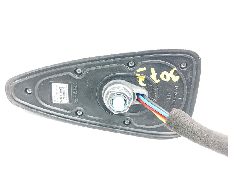 Recambio de antena para hyundai i20 coupe nline (hibrido) referencia OEM IAM 96210Q0100EB  