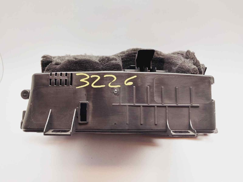 Recambio de guantera para mercedes clase a (w169) a 150 (169.031) referencia OEM IAM JC1005483  