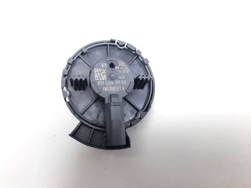 Recambio de sensor para volkswagen polo beats referencia OEM IAM 4M0955557A  