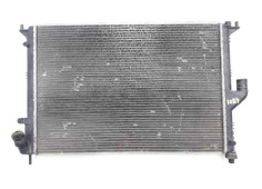 Recambio de radiador agua para dacia sandero laureate referencia OEM IAM 8200735039  