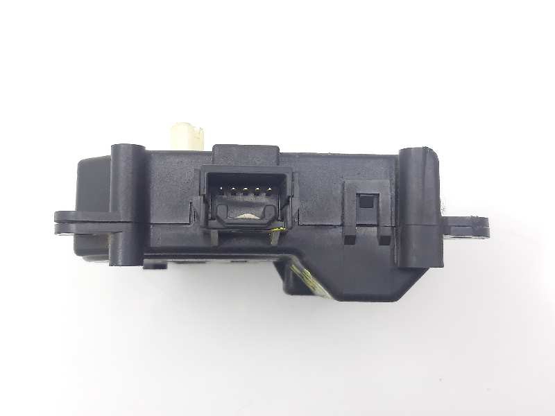 Recambio de motor apertura trampillas climatizador para lexus is200 (ds2/is2) 220d referencia OEM IAM 0638000171  