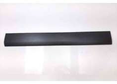 Recambio de moldura para mercedes sprinterii caja cerrada (desde 01.06) 318/319 cdi (906.631/633/635/637) referencia OEM IAM A90