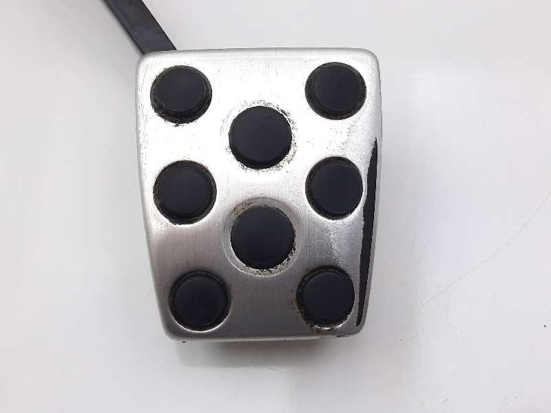 Recambio de pedal freno para lexus is200 (ds2/is2) 220d referencia OEM IAM   