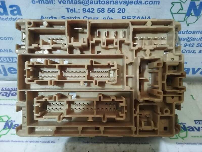 Recambio de caja reles / fusibles para toyota celica (t23) 1.8 referencia OEM IAM   