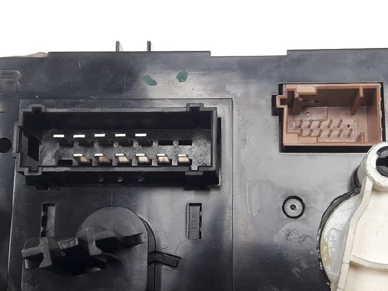 Recambio de mando climatizador para citroen c3 tonic referencia OEM IAM Z8510001  