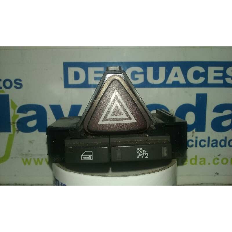 Recambio de warning para opel corsa d sport referencia OEM IAM 13189529  13477833