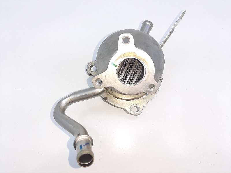 Recambio de enfriador egr para dacia dokker essential referencia OEM IAM 147359823R  