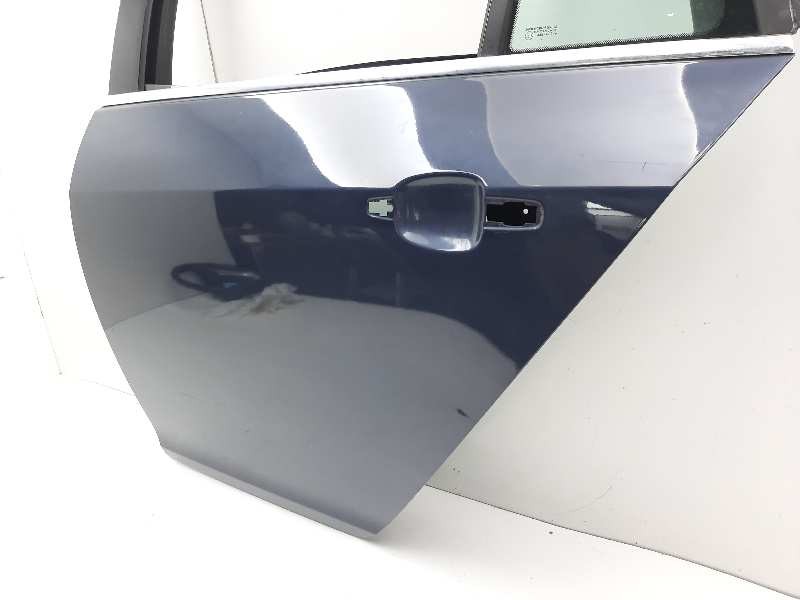 Recambio de puerta trasera izquierda para opel insignia sports tourer edition referencia OEM IAM 124267 128207 