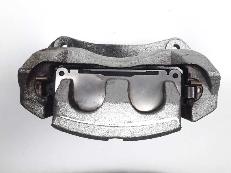 Recambio de pinza freno delantera derecha para toyota rav 4 hibrido referencia OEM IAM 8X2608 8XJ 