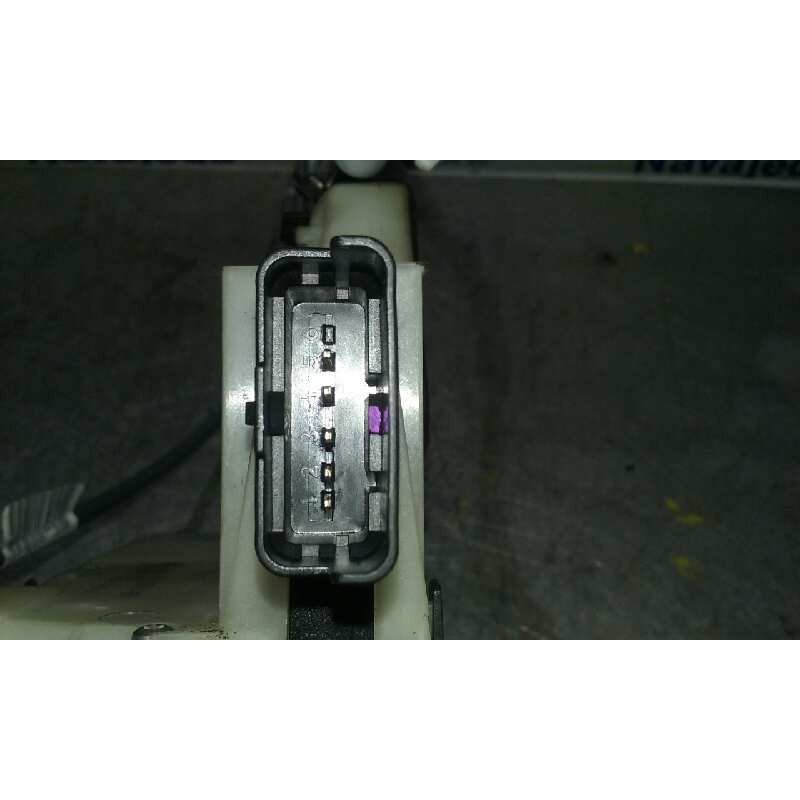 Recambio de cerradura puerta delantera derecha para citroen c4 lim. 1.6 blue-hdi fap referencia OEM IAM 9685351480 5 PINES 40627