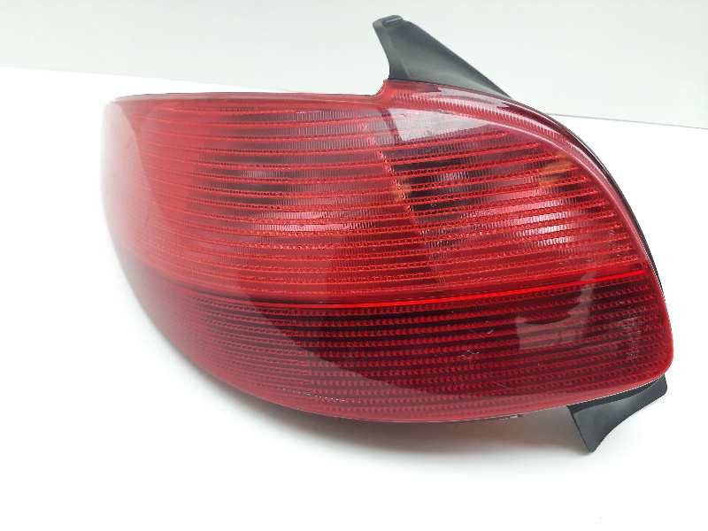 Recambio de piloto trasero izquierdo para peugeot 206 berlina referencia OEM IAM   