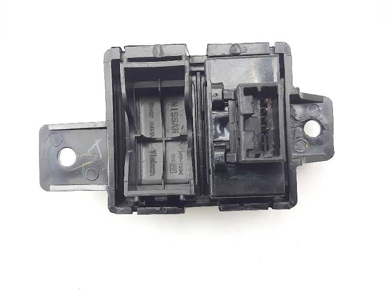 Recambio de interruptor para nissan micra (k13) tekna referencia OEM IAM   