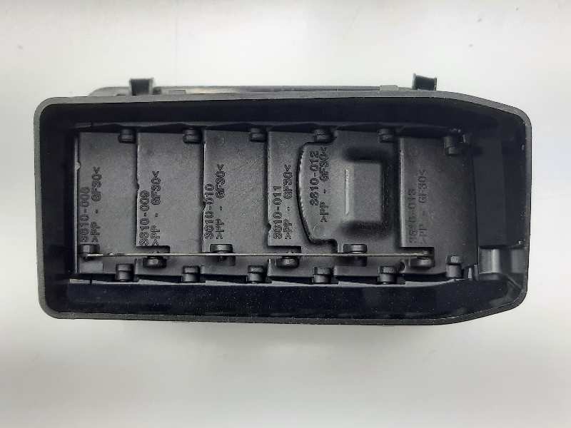 Recambio de rejilla aireadora para volkswagen caddy furgón/kombi kombi referencia OEM IAM 2K5819701  