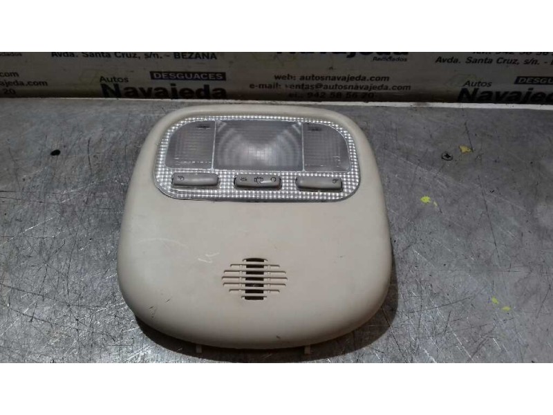 Recambio de luz interior para citroen c4 berlina sx referencia OEM IAM 9648338577  
