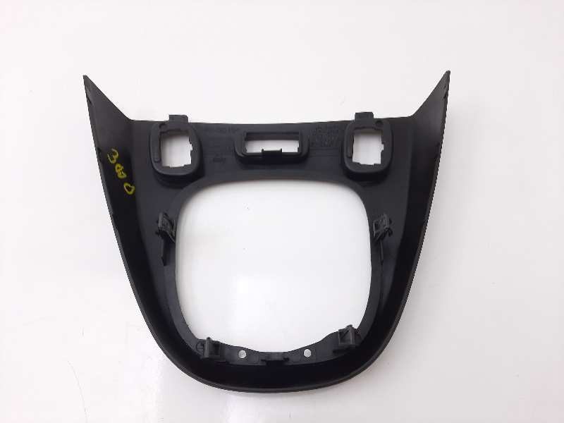 Recambio de guarnecidos palanca cambio para fiat panda 312 referencia OEM IAM 735491912  
