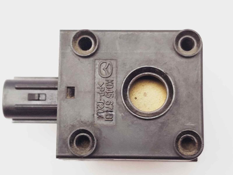 Recambio de sensor para mazda 3 lim. () sports-line referencia OEM IAM KD45676B1  