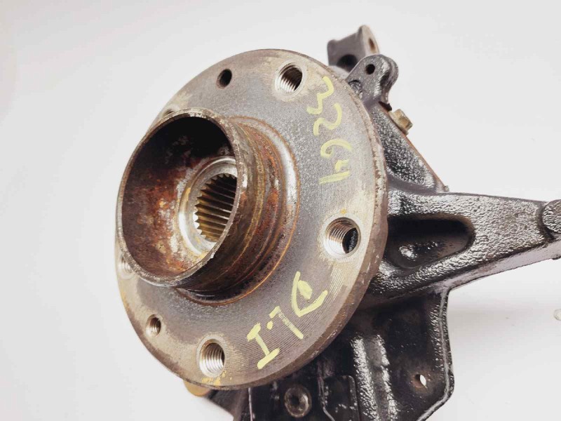 Recambio de mangueta delantera izquierda para renault megane iii sport tourer expression referencia OEM IAM 400150083R  