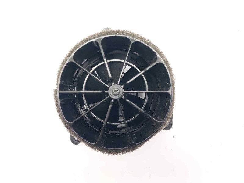 Recambio de rejilla aireadora para toyota auris active referencia OEM IAM 5556862280  