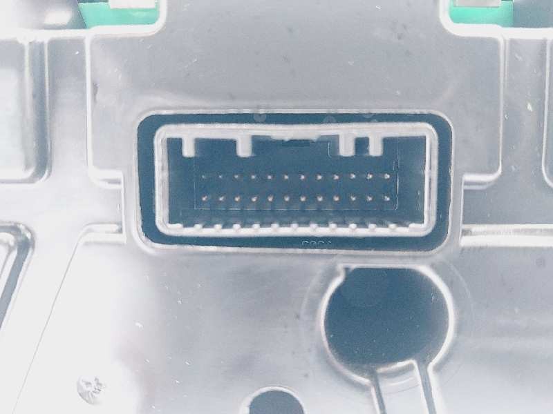 Recambio de cuadro instrumentos para renault clio iv expression referencia OEM IAM 248104373R  