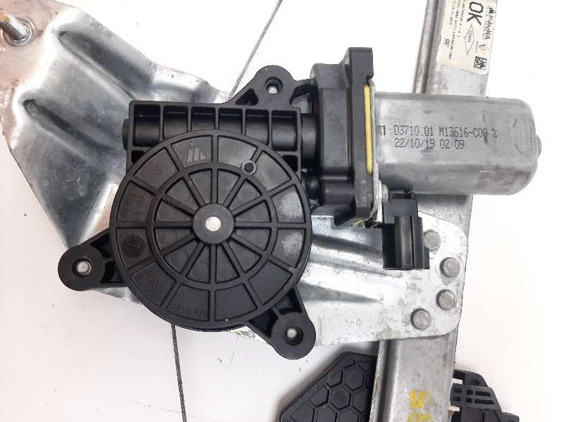 Recambio de elevalunas delantero derecho para dacia sandero comfort referencia OEM IAM 807209299R  