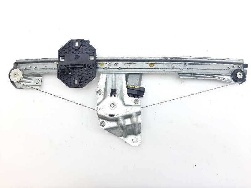 Recambio de elevalunas delantero derecho para dacia sandero comfort referencia OEM IAM 807209299R  