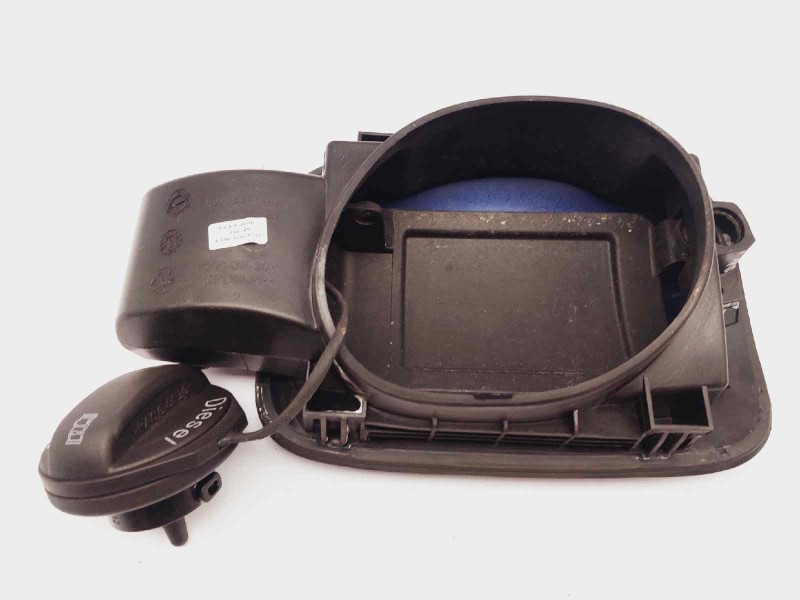 Recambio de tapa exterior combustible para audi a4 ber. (b8) básico referencia OEM IAM 8K0809999  
