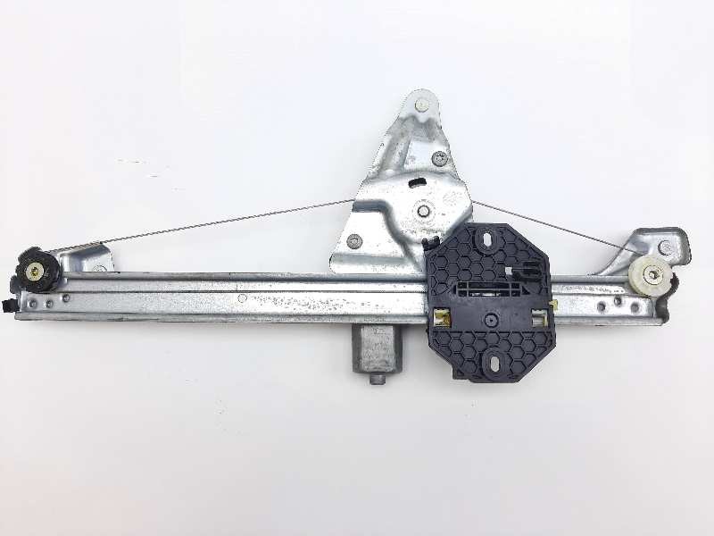 Recambio de elevalunas trasero derecho para dacia sandero comfort referencia OEM IAM 827206057R  