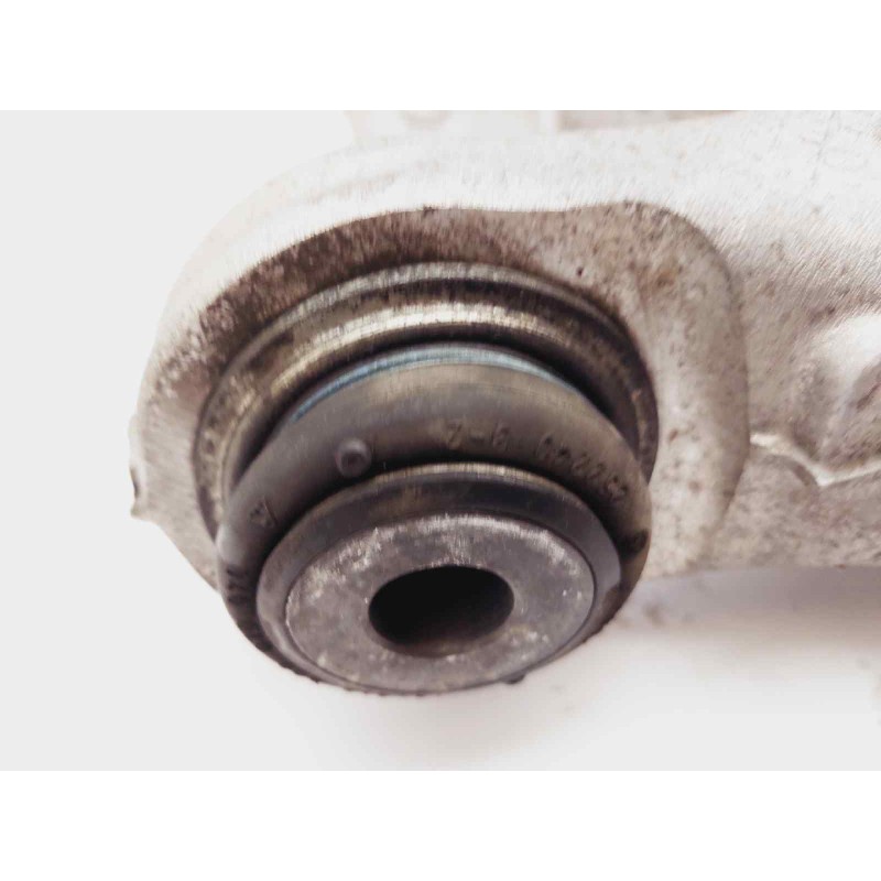 Recambio de brazo suspension inferior trasero izquierdo para bmw serie 5 lim. (f10) 520d referencia OEM IAM 33326865900  