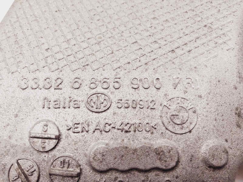 Recambio de brazo suspension inferior trasero izquierdo para bmw serie 5 lim. (f10) 520d referencia OEM IAM 33326865900  