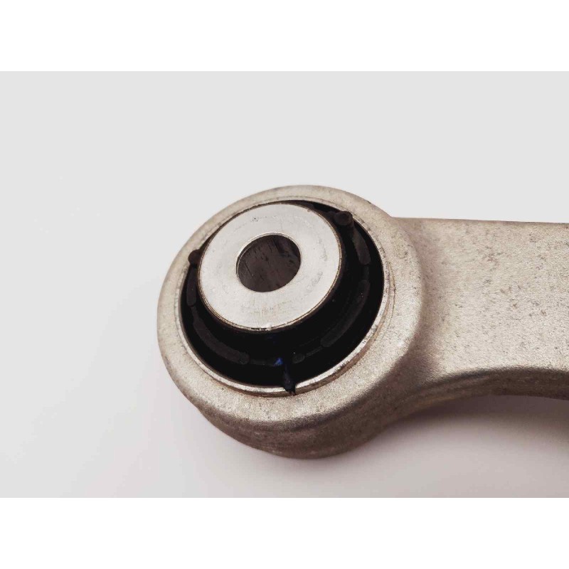 Recambio de brazo suspension superior trasero izquierdo para bmw serie 5 lim. (f10) 520d referencia OEM IAM 33326782136  