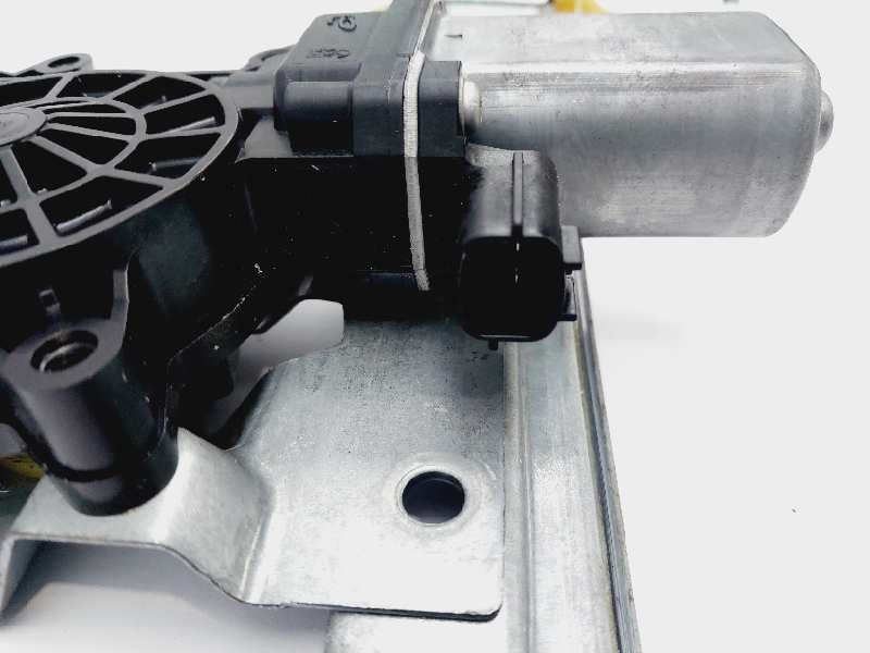 Recambio de elevalunas delantero derecho para renault clio iv expression referencia OEM IAM 807205569R  