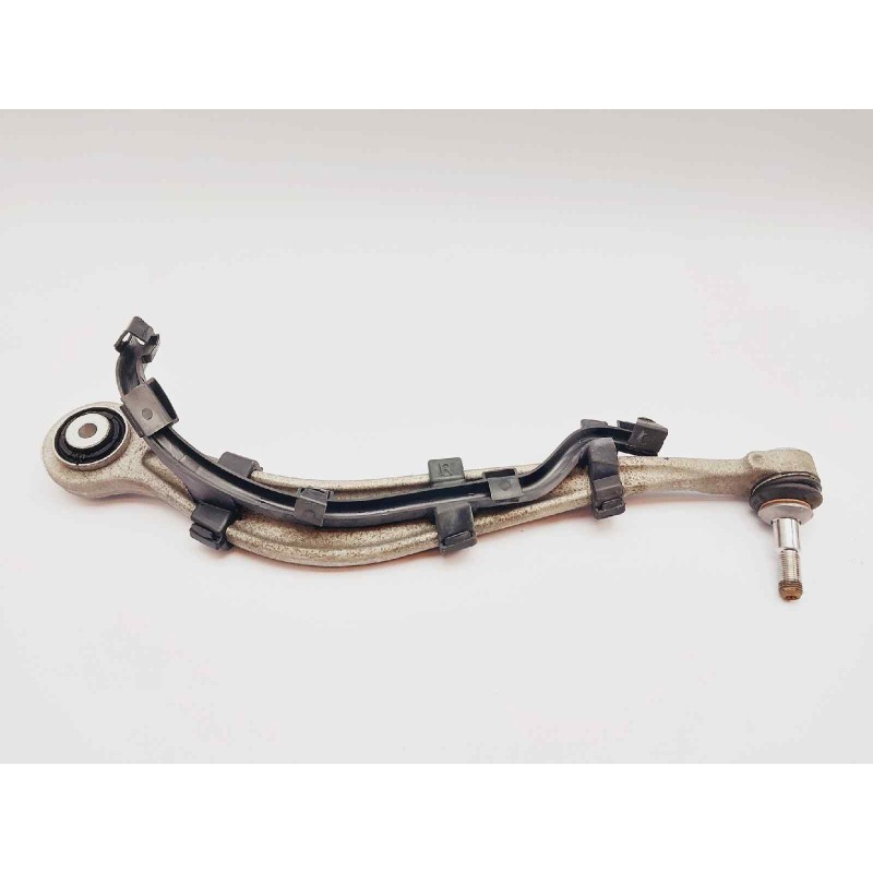 Recambio de brazo suspension superior trasero derecho para bmw serie 5 lim. (f10) 520d referencia OEM IAM 3332677590205 33326775