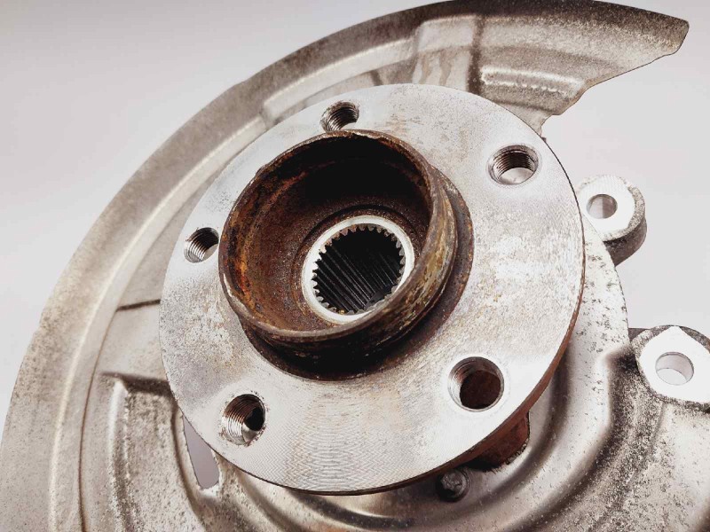 Recambio de mangueta trasera derecha para bmw serie 5 lim. (f10) 520d referencia OEM IAM 33326793770  