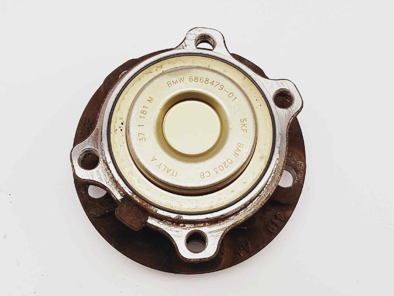 Recambio de buje para bmw serie 5 lim. (f10) 520d referencia OEM IAM 686847901 6868479 