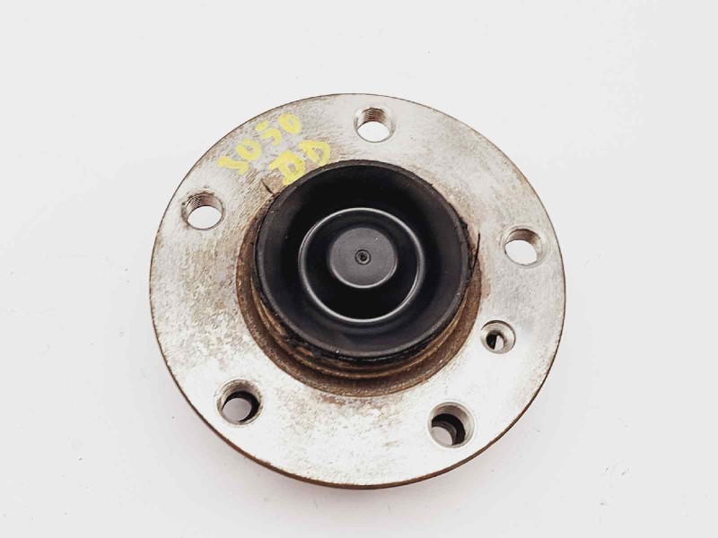 Recambio de buje para bmw serie 5 lim. (f10) 520d referencia OEM IAM 686847901  