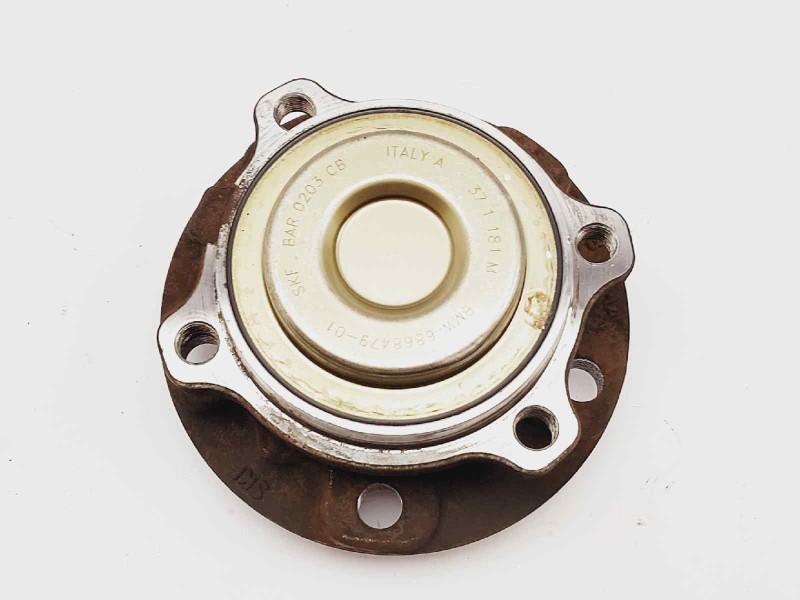Recambio de buje para bmw serie 5 lim. (f10) 520d referencia OEM IAM 686847901  
