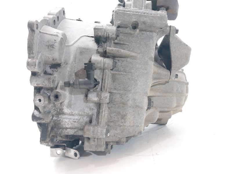 Recambio de caja cambios para volvo xc70 d5 awd momentum (136kw) referencia OEM IAM 566R7002BB  