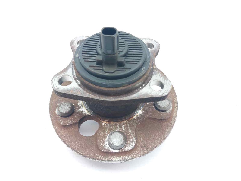 Recambio de buje para toyota auris active referencia OEM IAM 4245002121  