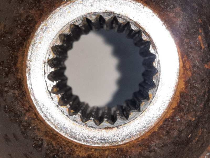 Recambio de mangueta delantera derecha para dacia sandero comfort referencia OEM IAM   