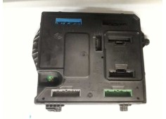 Recambio de caja reles / fusibles para renault fluence dynamique referencia OEM IAM 284B15364R S180098701 