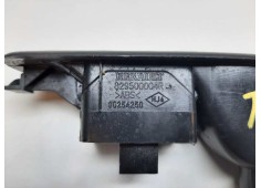 Recambio de mando elevalunas trasero derecho para renault fluence dynamique referencia OEM IAM 829500004R   2