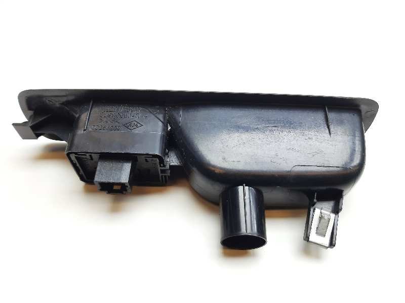 Recambio de mando elevalunas trasero izquierdo para renault fluence dynamique referencia OEM IAM 829500004R  