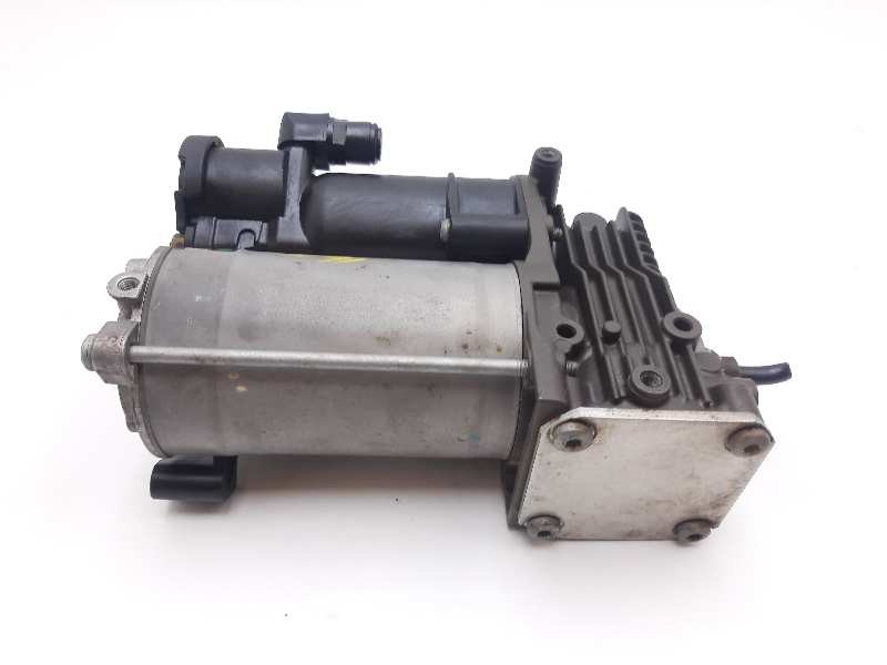 Recambio de bomba suspension para land rover range rover sport v6 td se referencia OEM IAM A50076050 BH3219G525DD 