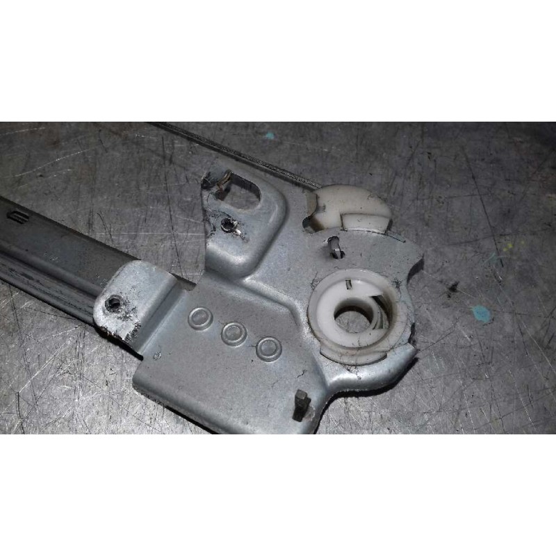 Recambio de elevalunas delantero izquierdo para citroen c3 1.4 hdi sx plus referencia OEM IAM  ELECTRICO 6 PINS