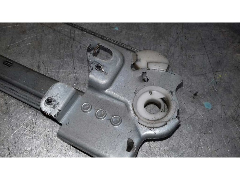 Recambio de elevalunas delantero izquierdo para citroen c3 1.4 hdi sx plus referencia OEM IAM  ELECTRICO 6 PINS