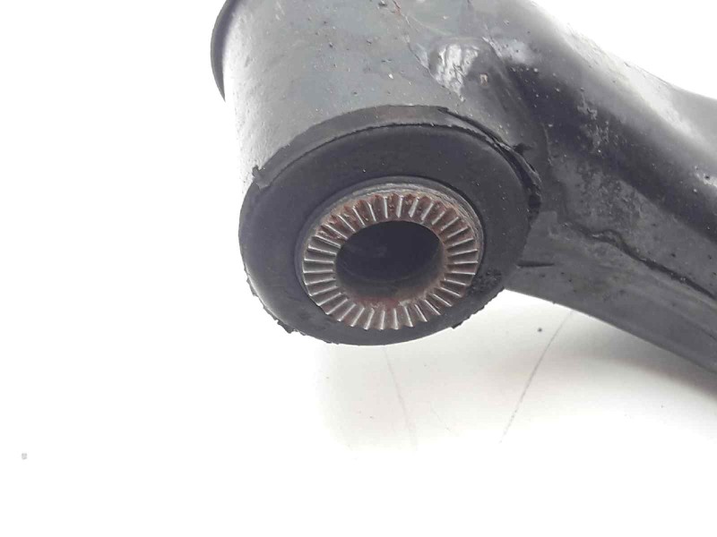 Recambio de brazo suspension inferior delantero derecho para toyota auris touring sports (e18) hybrid active referencia OEM IAM 