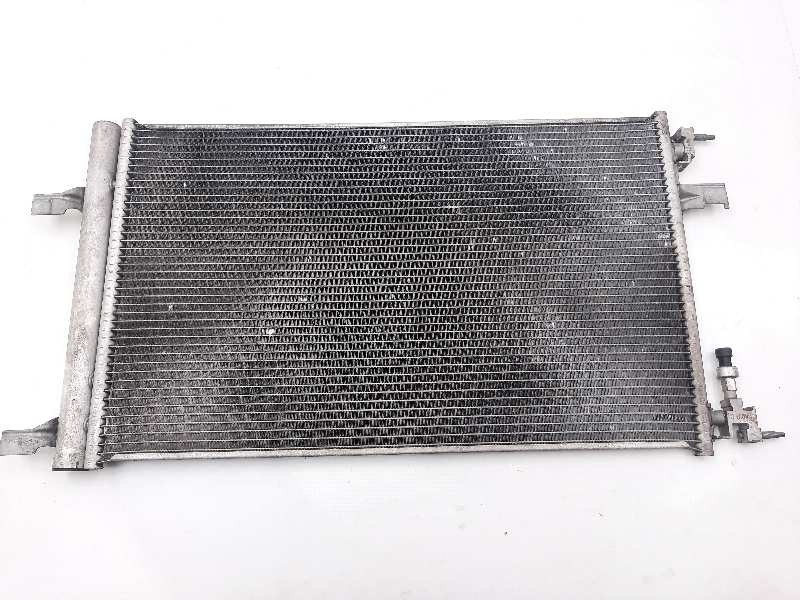 Recambio de condensador / radiador aire acondicionado para chevrolet cruze lt referencia OEM IAM 13267649 J11E25A 